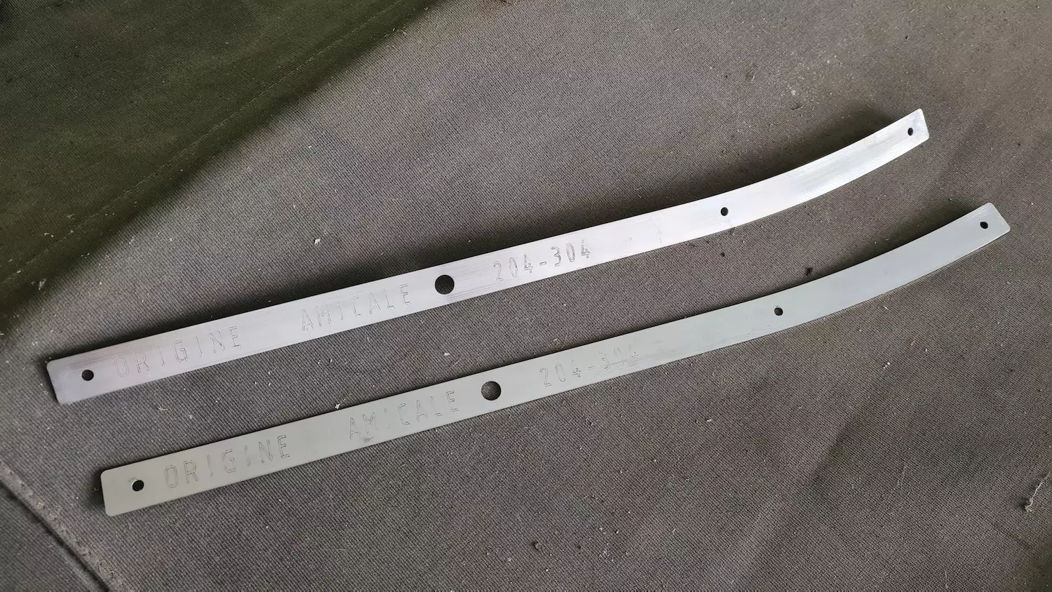 Feuillards latéraux cabriolet (Kit 2 pièces) – Image 2